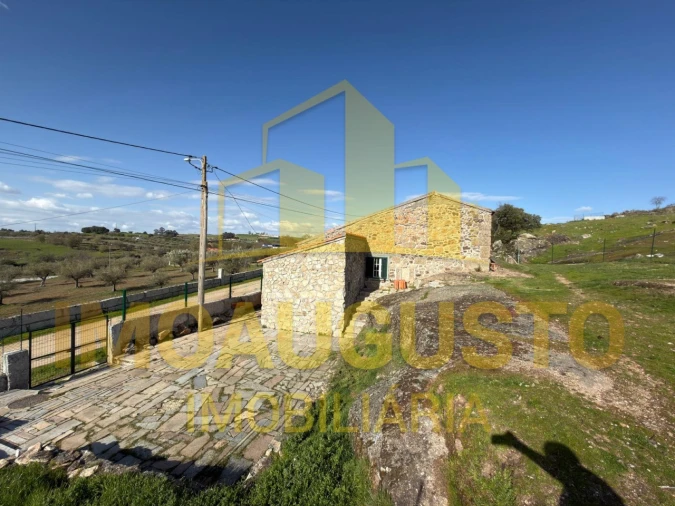 Moradia T2 para Venda em Almeida Foto 26