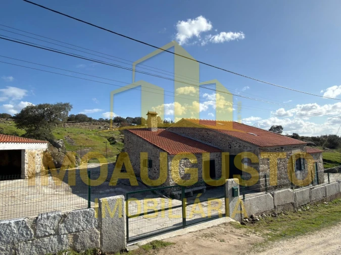 Moradia T2 para Venda em Almeida Foto 27