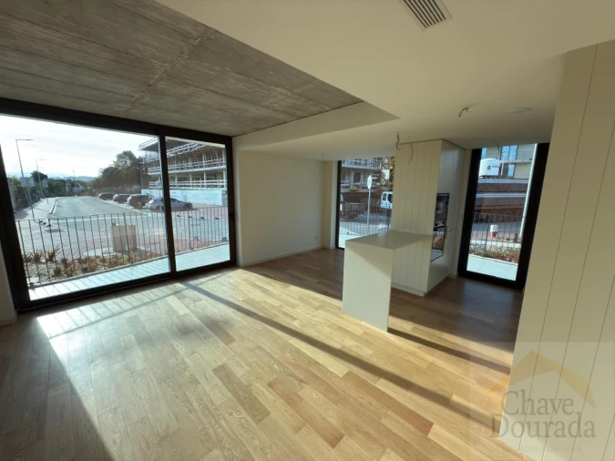 Apartamento T2 para Venda em Santa Clara e Castelo Viegas Foto 2