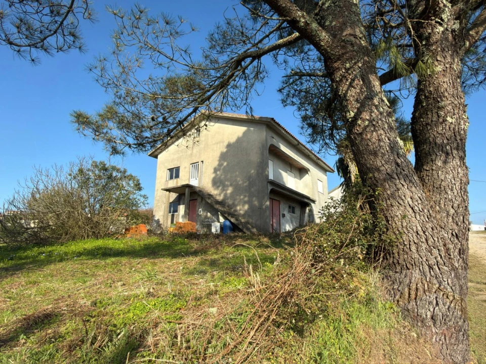 Moradia T3 para Venda em Lorvão Foto 2