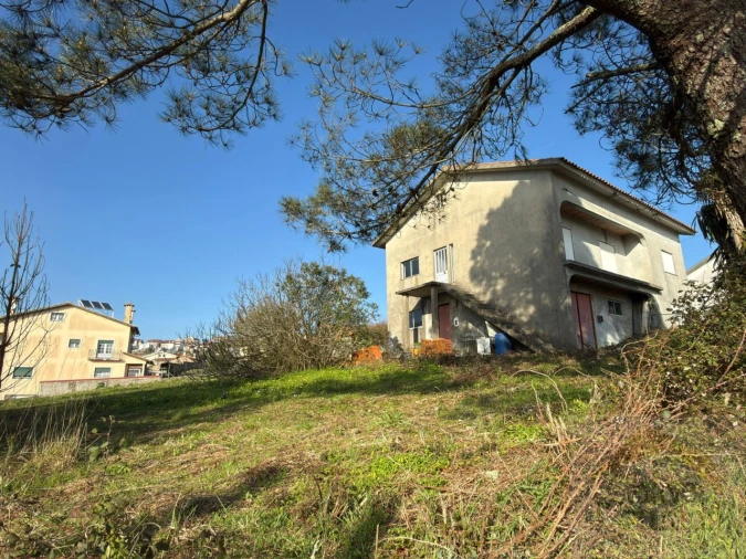 Moradia T3 para Venda em Lorvão Foto 3