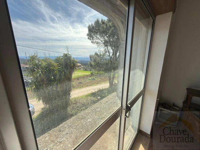 Moradia T3 para Venda em Lorvão Foto 10