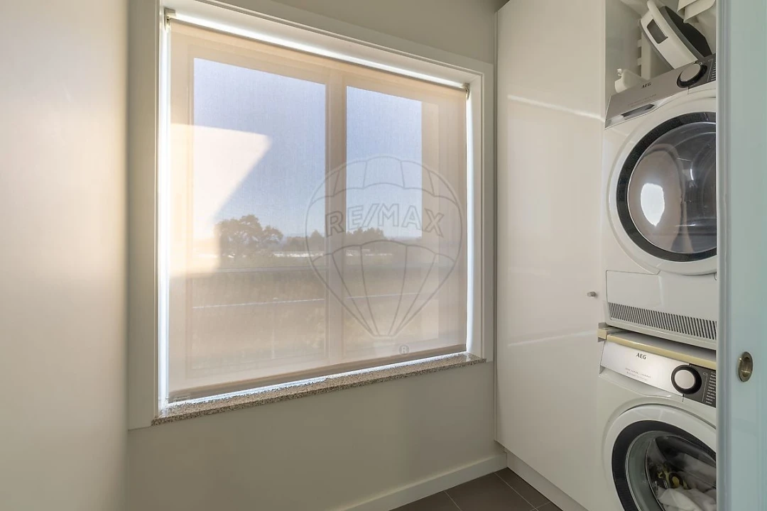 Apartamento T3 para Venda em Oliveira do Douro Foto 17