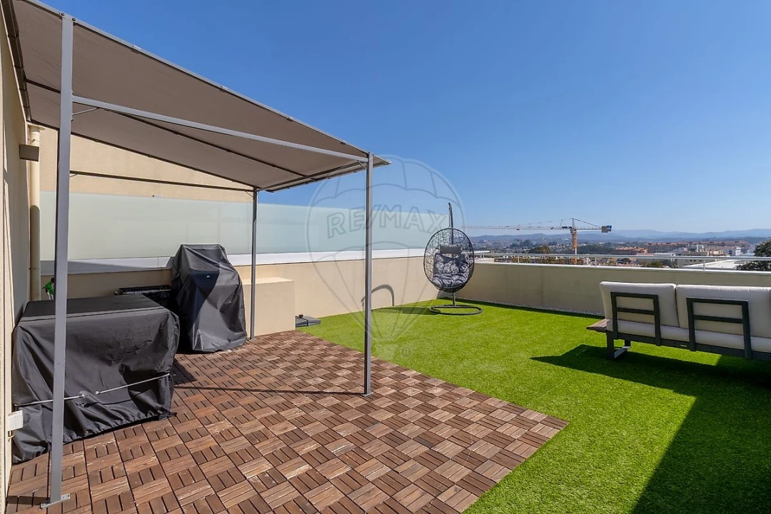 Apartamento T3 para Venda em Oliveira do Douro Foto 22