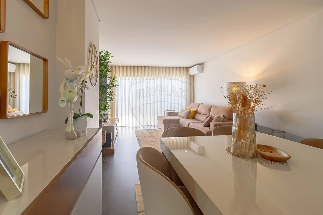 Apartamento T3 para Venda em Oliveira do Douro Foto 8