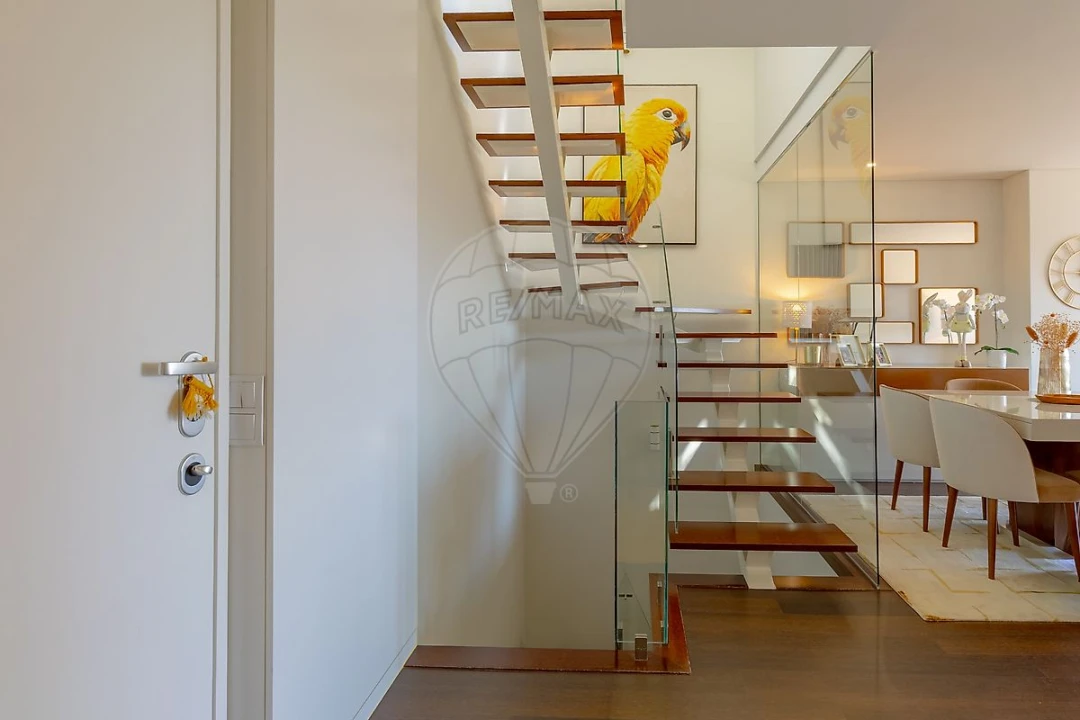 Apartamento T3 para Venda em Oliveira do Douro Foto 3