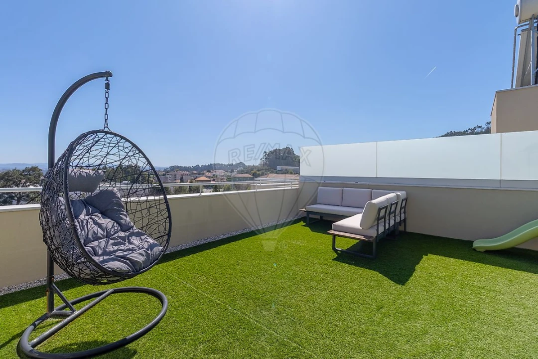 Apartamento T3 para Venda em Oliveira do Douro Foto 23