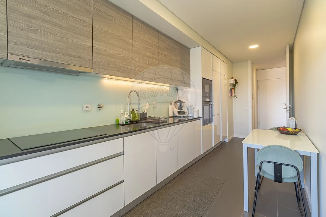 Apartamento T3 para Venda em Oliveira do Douro Foto 19