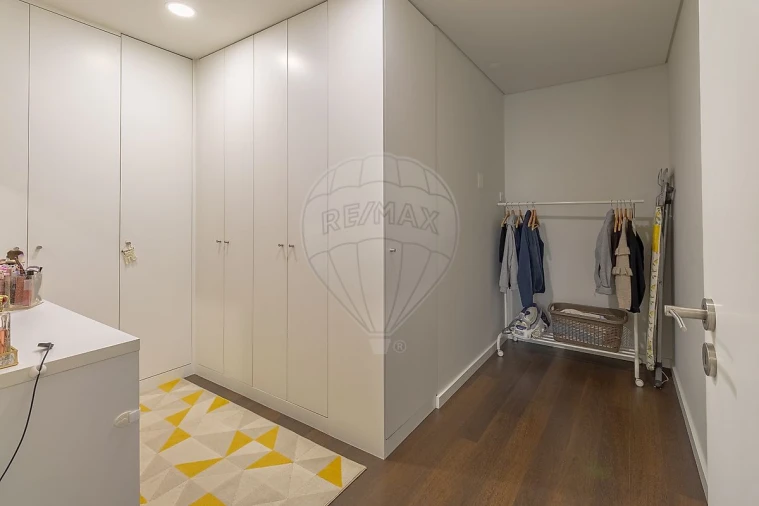 Apartamento T3 para Venda em Oliveira do Douro Foto 38