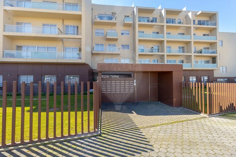 Apartamento T3 para Venda em Oliveira do Douro Foto 5