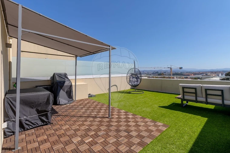 Apartamento T3 para Venda em Oliveira do Douro Foto 22