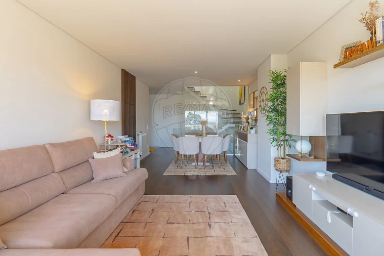 Apartamento T3 para Venda em Oliveira do Douro Foto 10