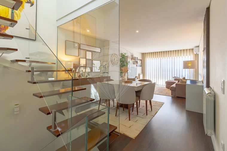 Apartamento T3 para Venda em Oliveira do Douro Foto 7