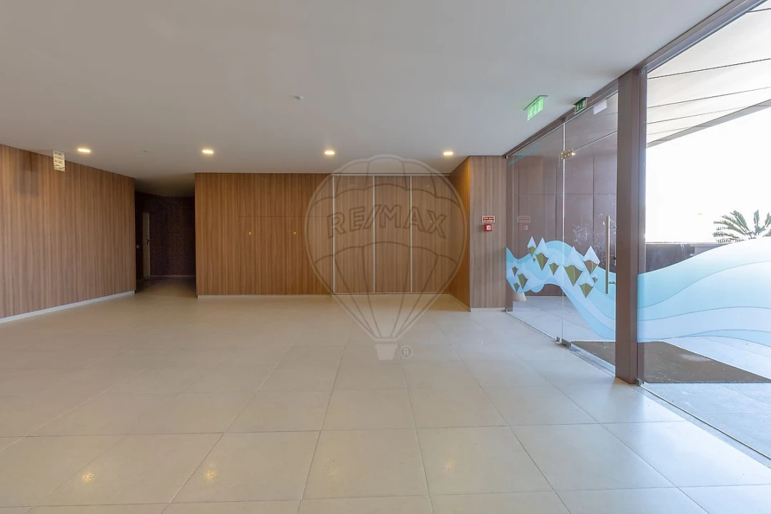 Apartamento T3 para Venda em Oliveira do Douro Foto 1