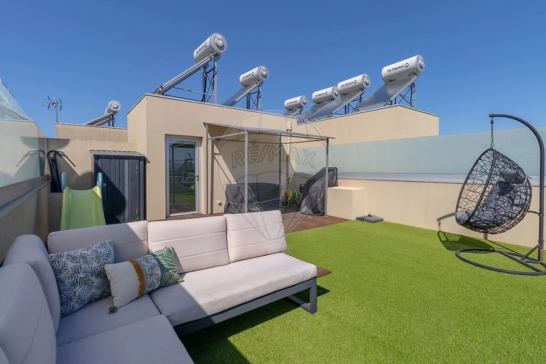 Apartamento T3 para Venda em Oliveira do Douro Foto 24