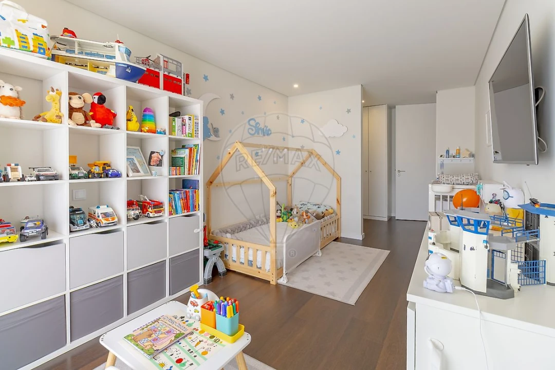 Apartamento T3 para Venda em Oliveira do Douro Foto 35