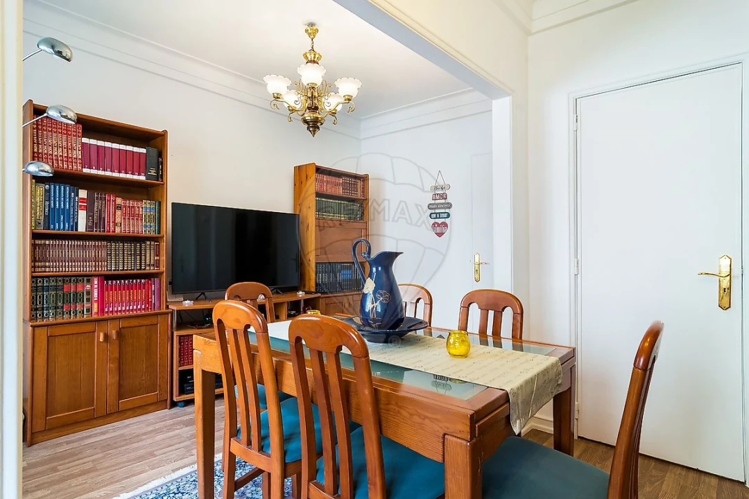 Apartamento T3 para Venda em Venteira Foto 3