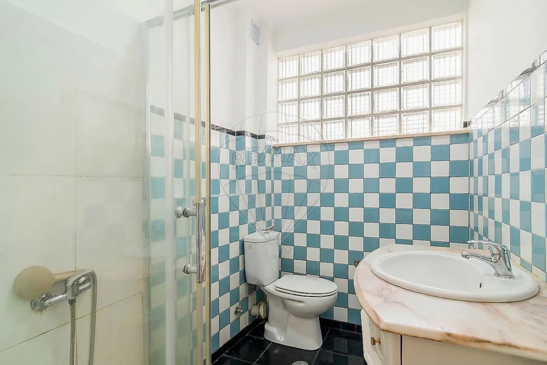 Apartamento T3 para Venda em Venteira Foto 12