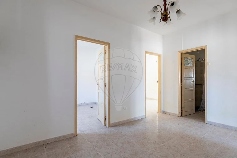 Moradia T2 para Venda em Vimeiro Foto 6