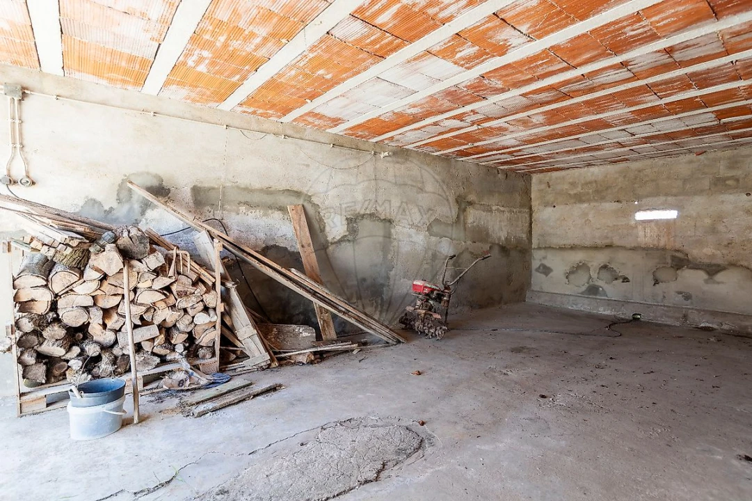 Moradia T2 para Venda em Vimeiro Foto 13