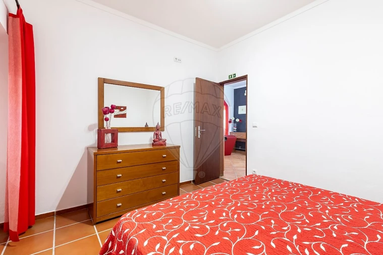 Moradia T3 para Venda em Atouguia da Baleia Foto 16