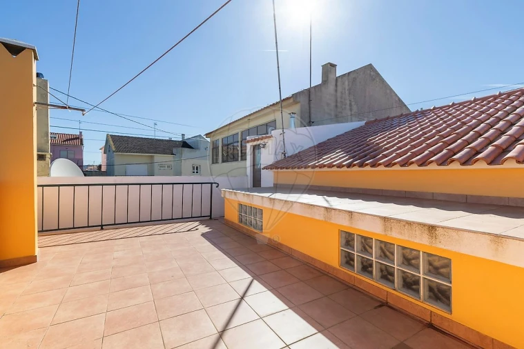 Moradia T3 para Venda em Atouguia da Baleia Foto 26