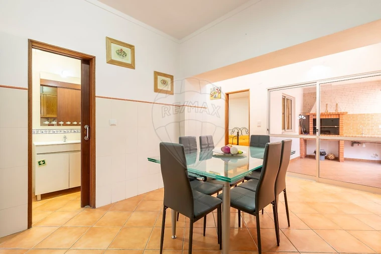 Moradia T3 para Venda em Atouguia da Baleia Foto 8