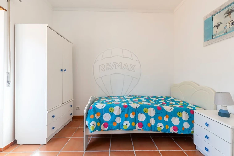 Moradia T3 para Venda em Atouguia da Baleia Foto 13