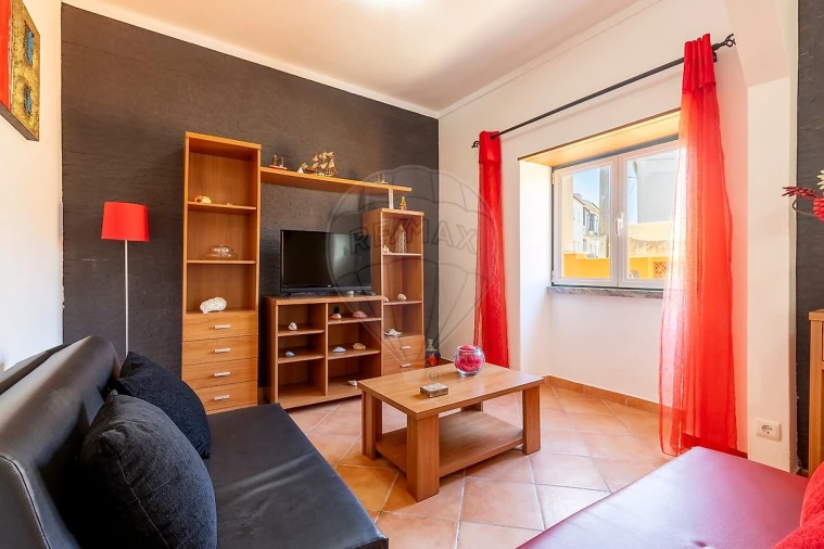 Moradia T3 para Venda em Atouguia da Baleia Foto 2