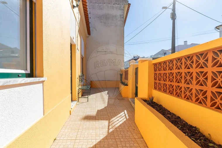 Moradia T3 para Venda em Atouguia da Baleia Foto 30