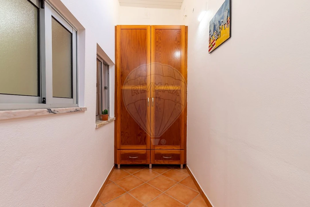 Moradia T3 para Venda em Atouguia da Baleia Foto 11