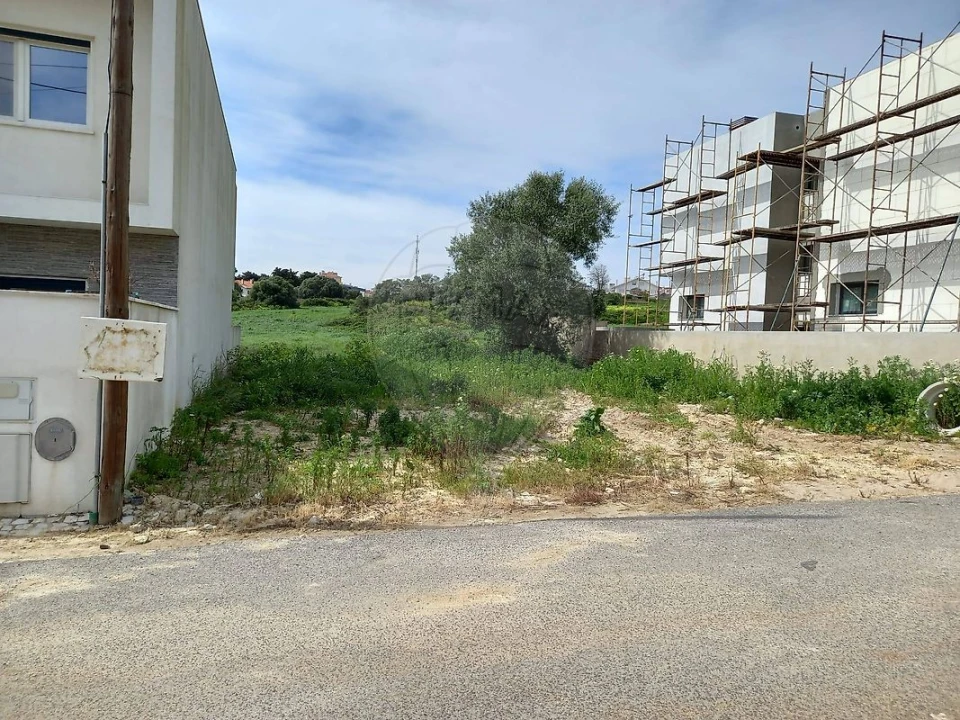 Terreno para Venda em São Domingos de Rana Foto 2