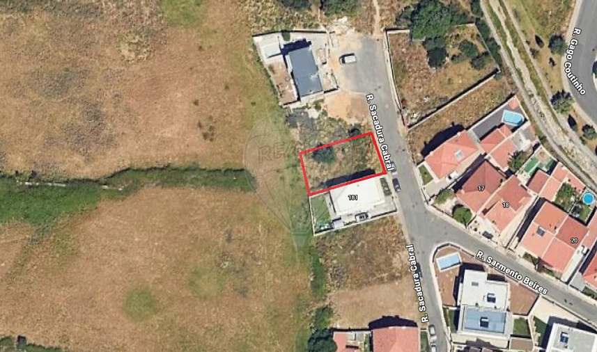 Terreno para Venda em São Domingos de Rana Foto 4