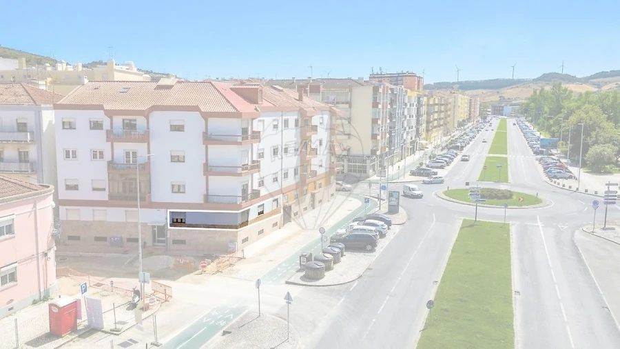 Apartamento T3 para Venda em Santa Maria, São Pedro e Matacães Foto 1