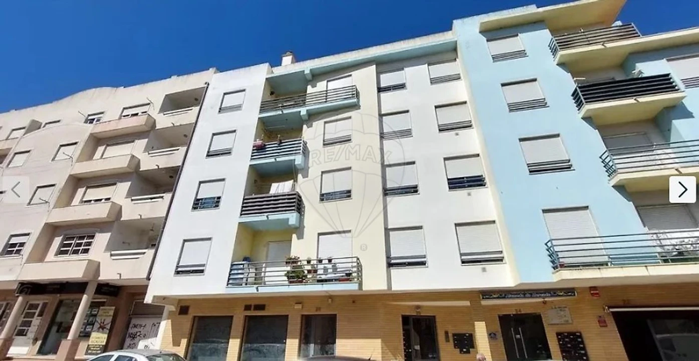Apartamento T2 para Venda em Algueirão-Mem Martins Foto 10