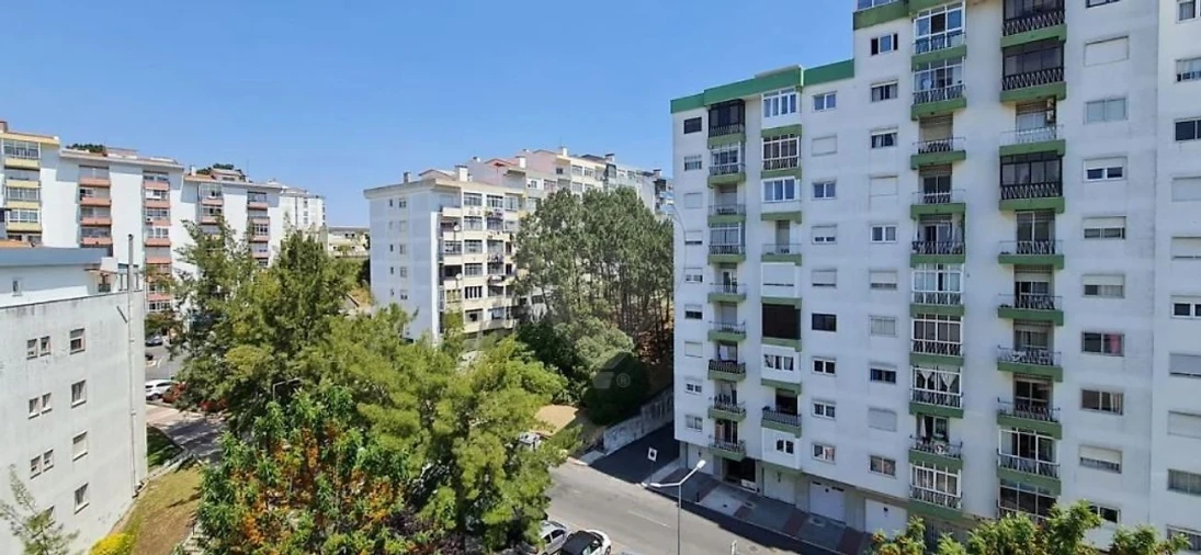 Apartamento T2 para Venda em Algueirão-Mem Martins Foto 14