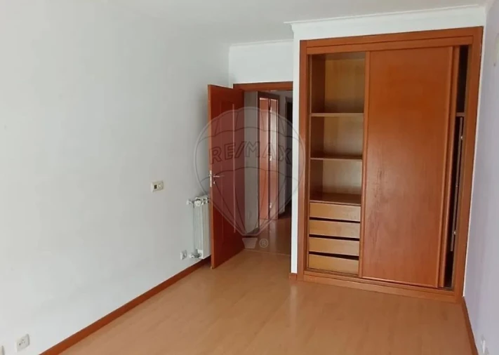 Apartamento T2 para Venda em Algueirão-Mem Martins