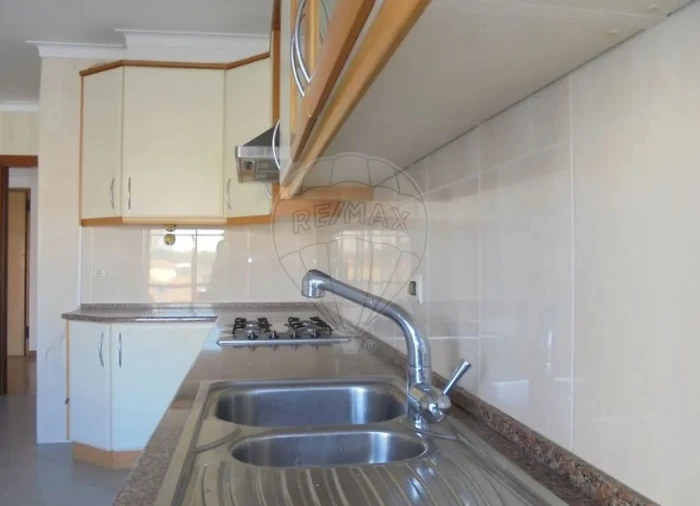 Apartamento T2 para Venda em Algueirão-Mem Martins Foto 8