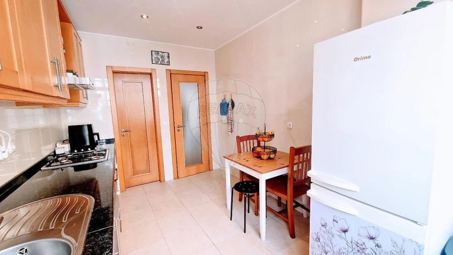 Apartamento T2 para Venda em Santa Iria de Azoia, São João da Talha e Bobadela Foto 22