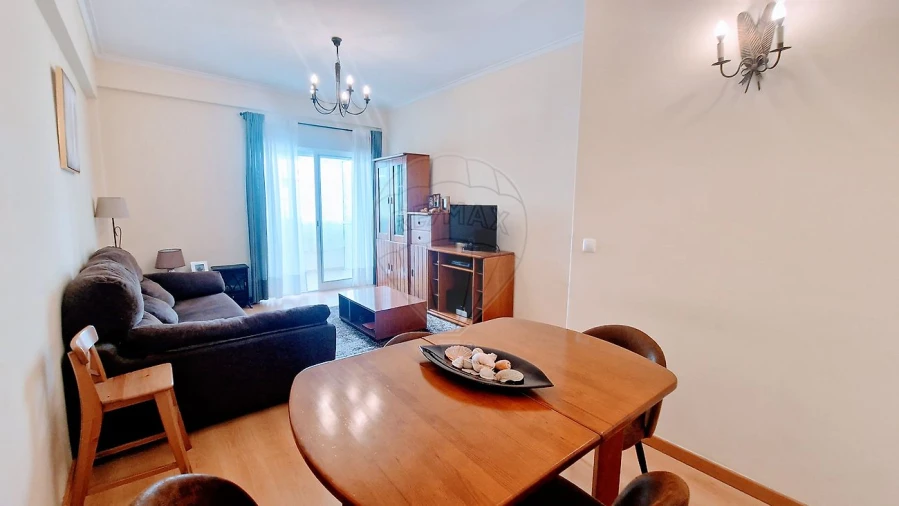 Apartamento T2 para Venda em Santa Iria de Azoia, São João da Talha e Bobadela Foto 17