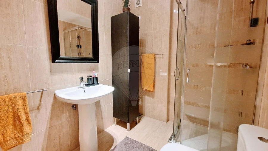 Apartamento T2 para Venda em Santa Iria de Azoia, São João da Talha e Bobadela Foto 14