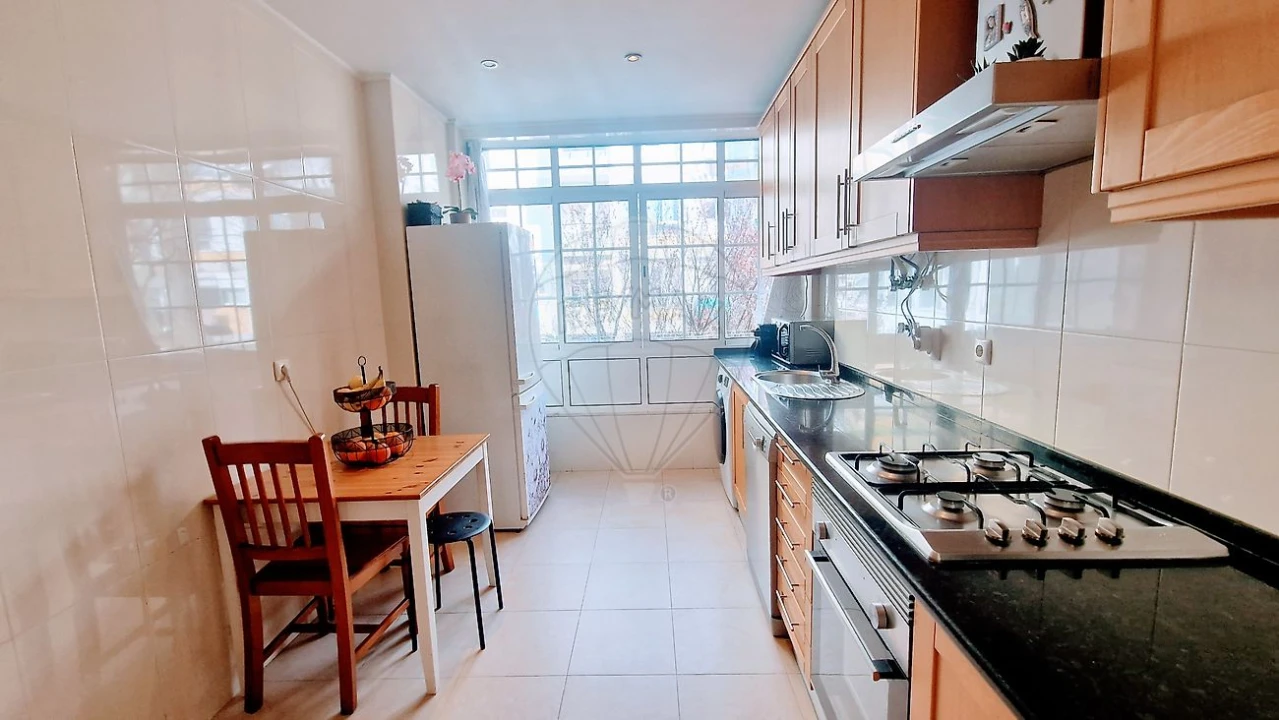 Apartamento T2 para Venda em Santa Iria de Azoia, São João da Talha e Bobadela Foto 20