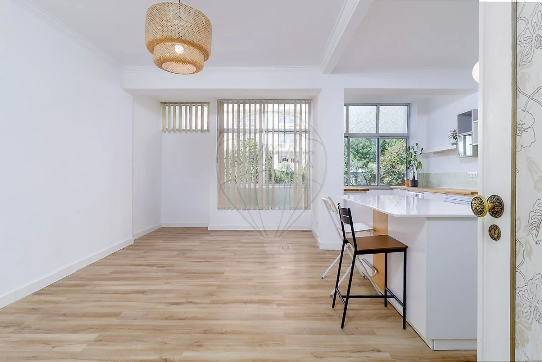 Apartamento T4 para Venda em Rio de Mouro Foto 13