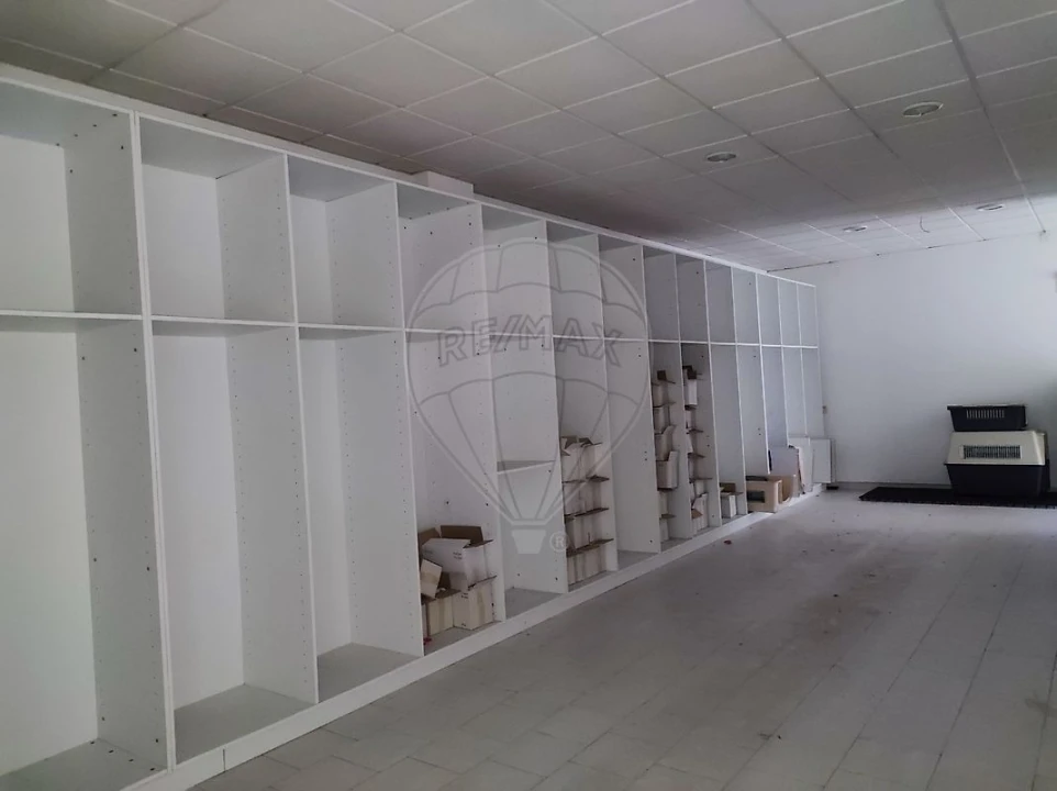 Loja para Venda em São João da Madeira Foto 2