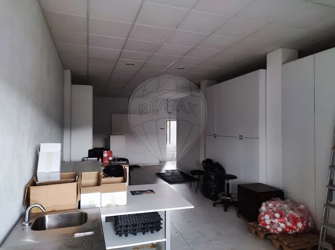 Loja para Venda em São João da Madeira Foto 6