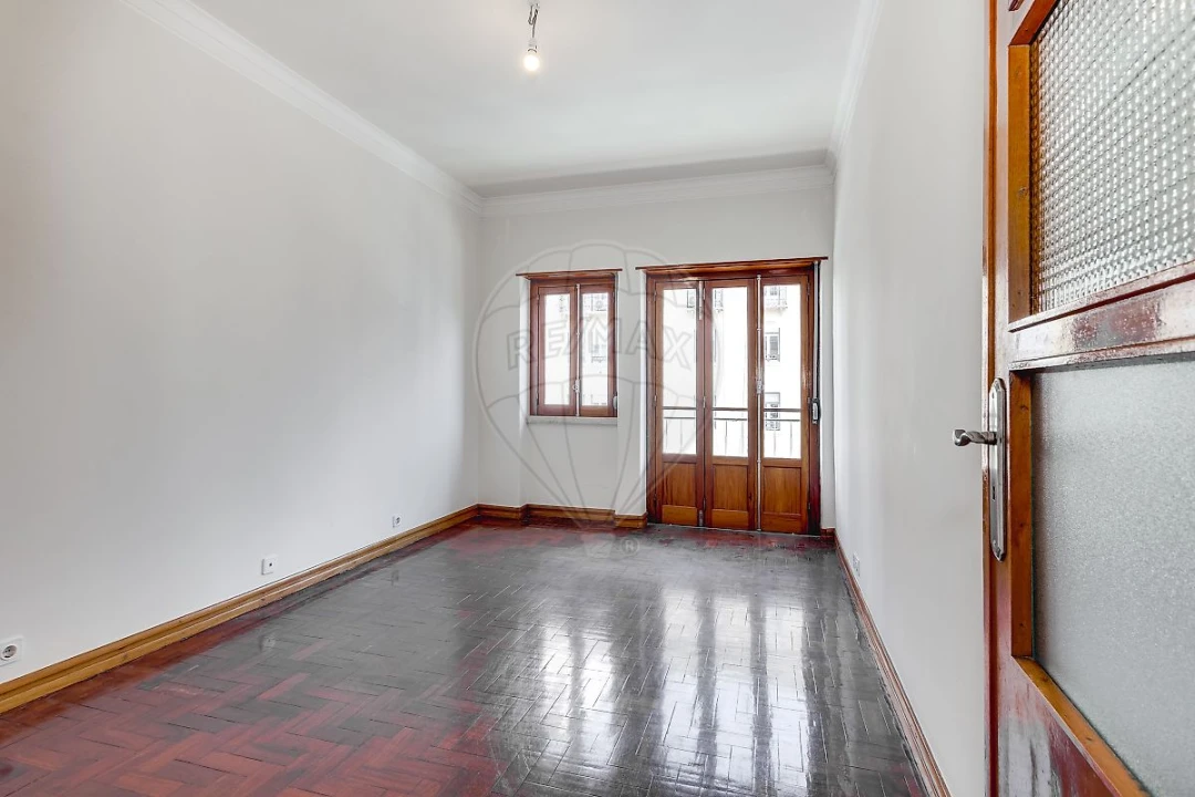 Apartamento T5 para Venda em Arroios Foto 9