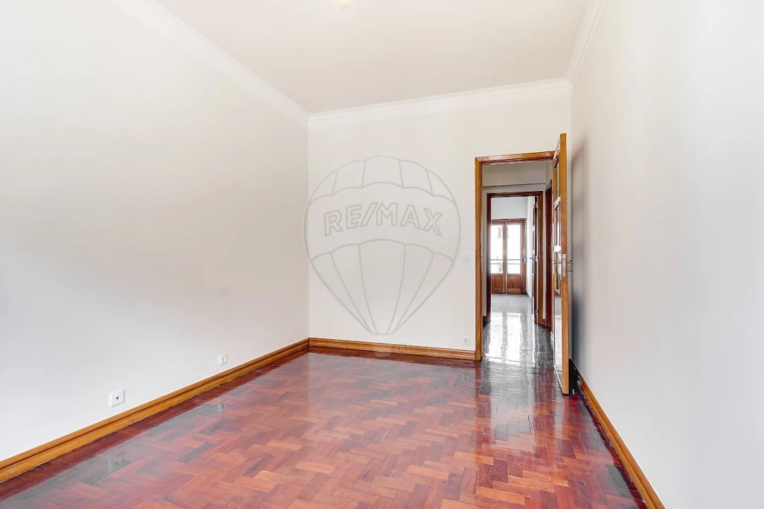 Apartamento T5 para Venda em Arroios Foto 19