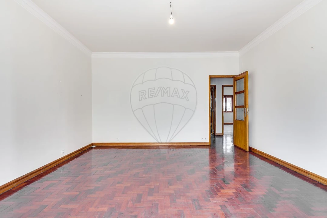 Apartamento T5 para Venda em Arroios Foto 2