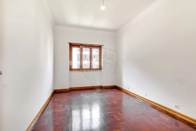 Apartamento T5 para Venda em Arroios