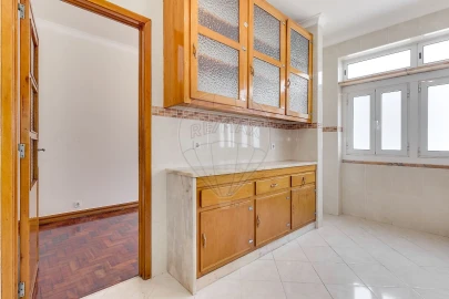 Apartamento T5 para Venda em Arroios